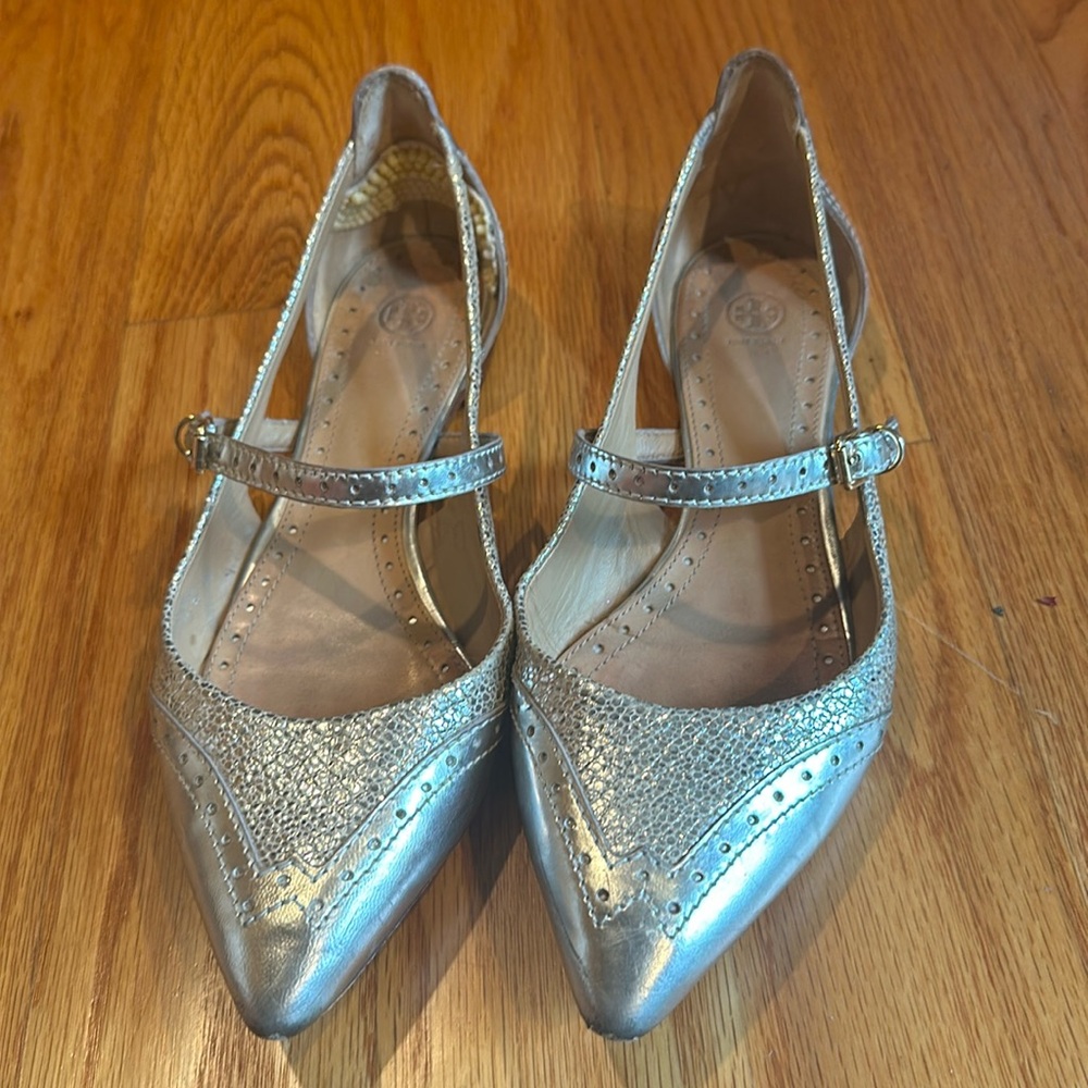 Tory Burch silver flats size 7